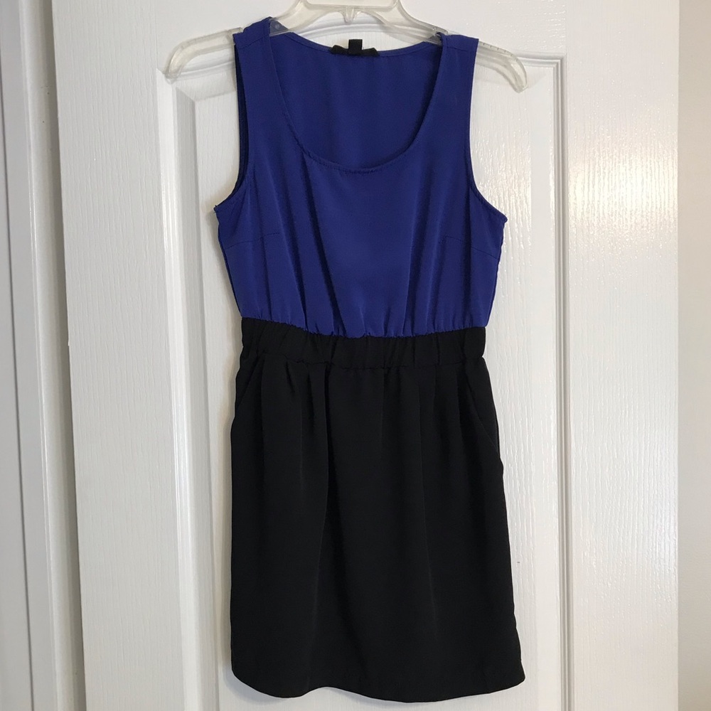 Forever 21 black and purple sleeveless dress.  Size small.